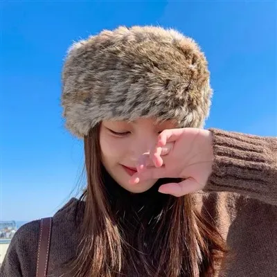 Minkpälsmössor för kvinnor